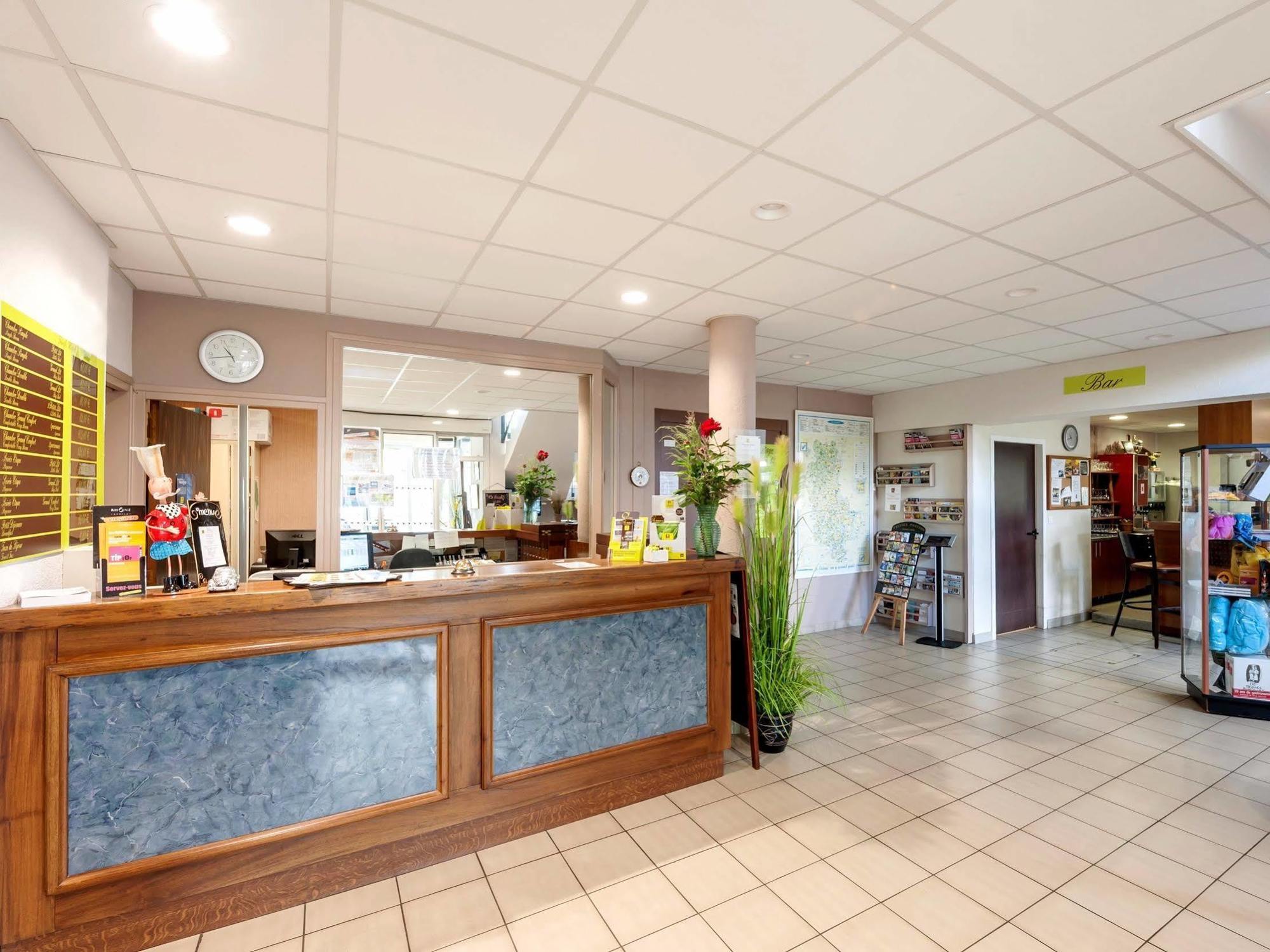 Hotel Le Chatard Sarcey Eksteriør billede