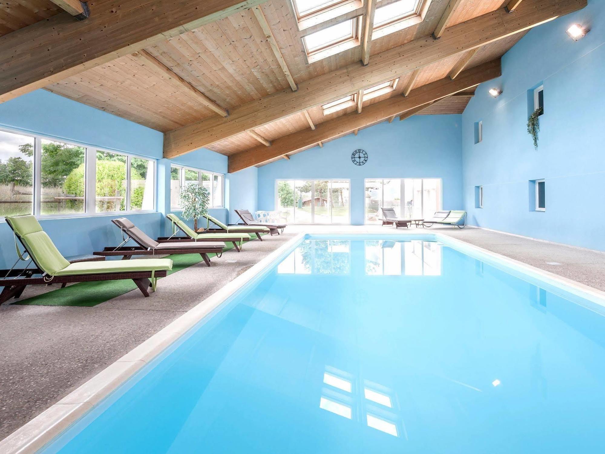 Hotel Le Chatard Sarcey Eksteriør billede